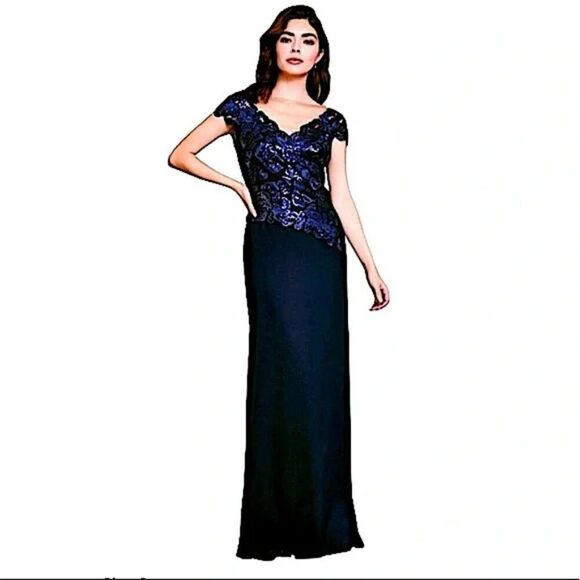 Tadashi Shoji Dresses & Skirts - Tadashi Shoji Alvaro Sequin Embroidered Floral Lace Crepe Evening Gown Size 8